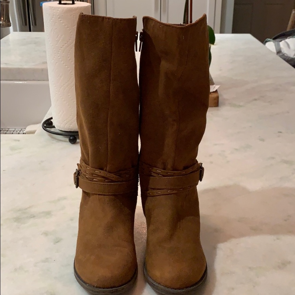 Steve Maddens girls boots